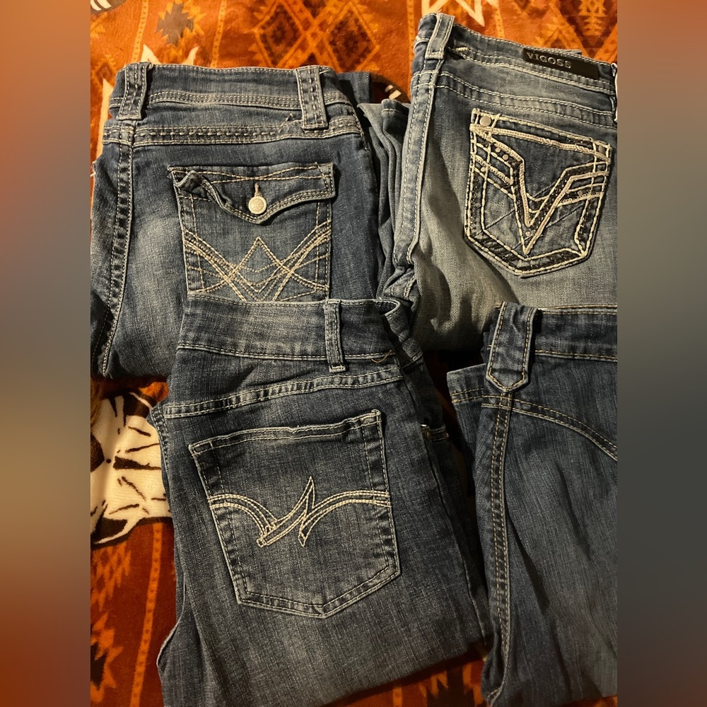 BUNDLE OF JEANS - Picture 3 of 4